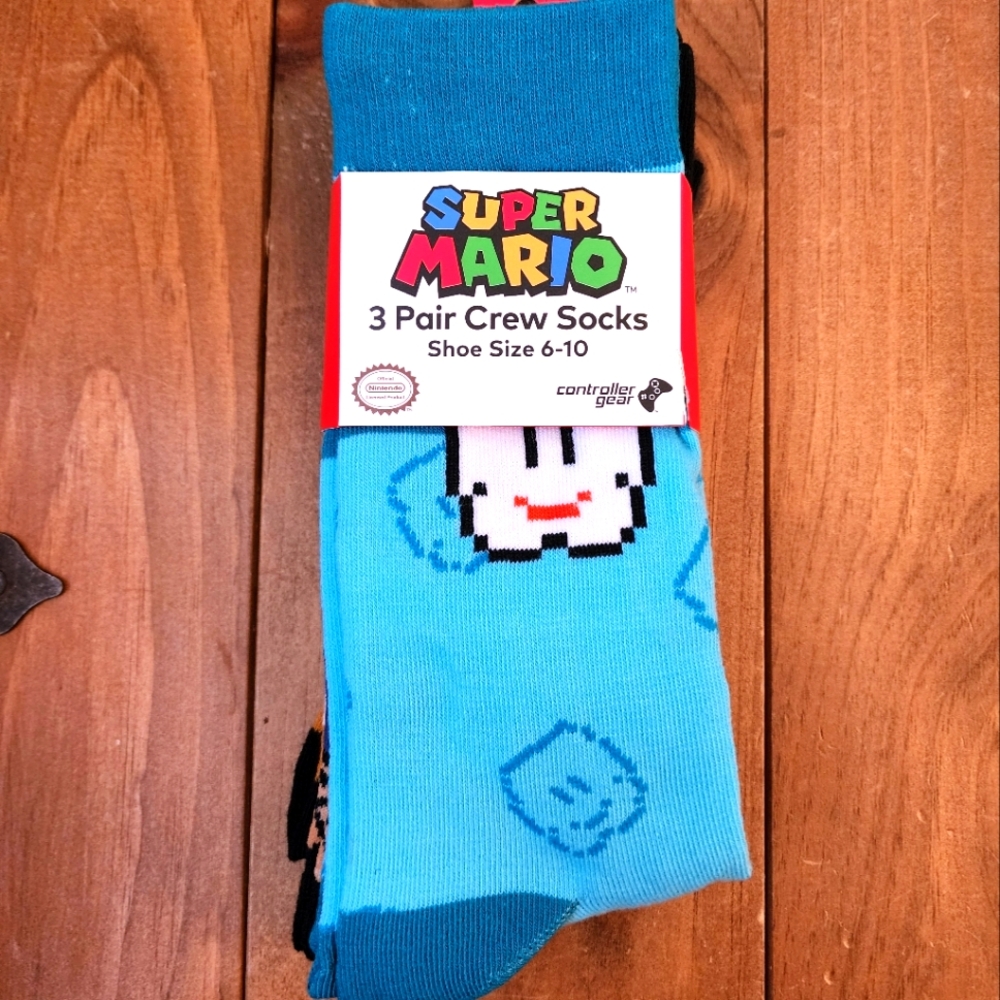 Super Mario 3-Pack Crew Socks Size 6-10